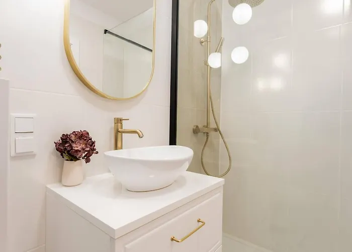 Rosette With Ac And Balcony Wiktoryn Apartment Warsaw